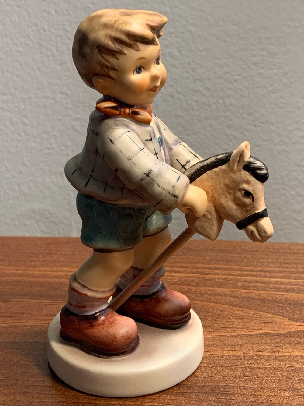 Geobel Hummel “Pony Express” Hum #2043/B TMK 8 (2007)